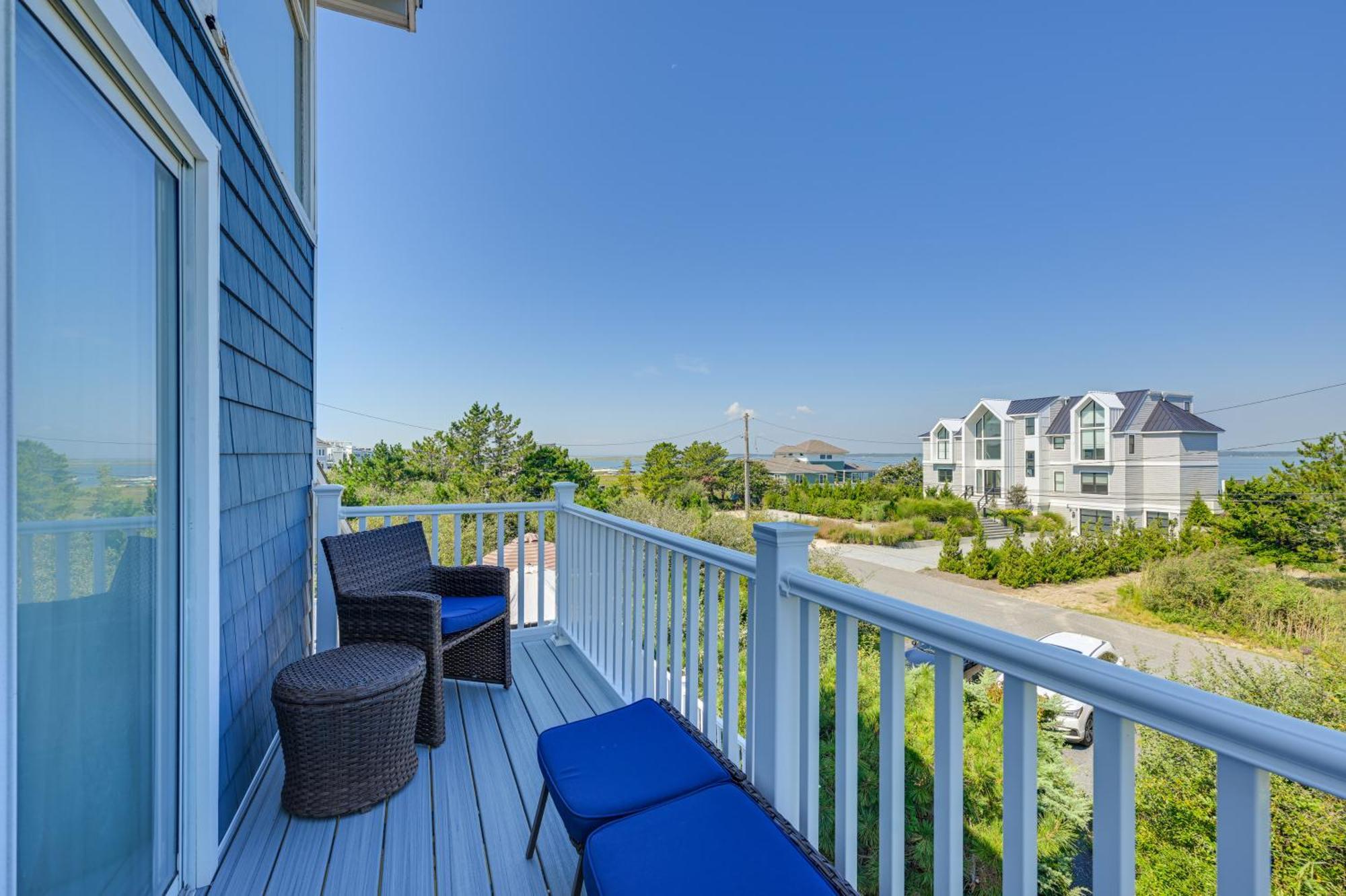 Westhampton Beach Home With Deck And Ocean Views! المظهر الخارجي الصورة
