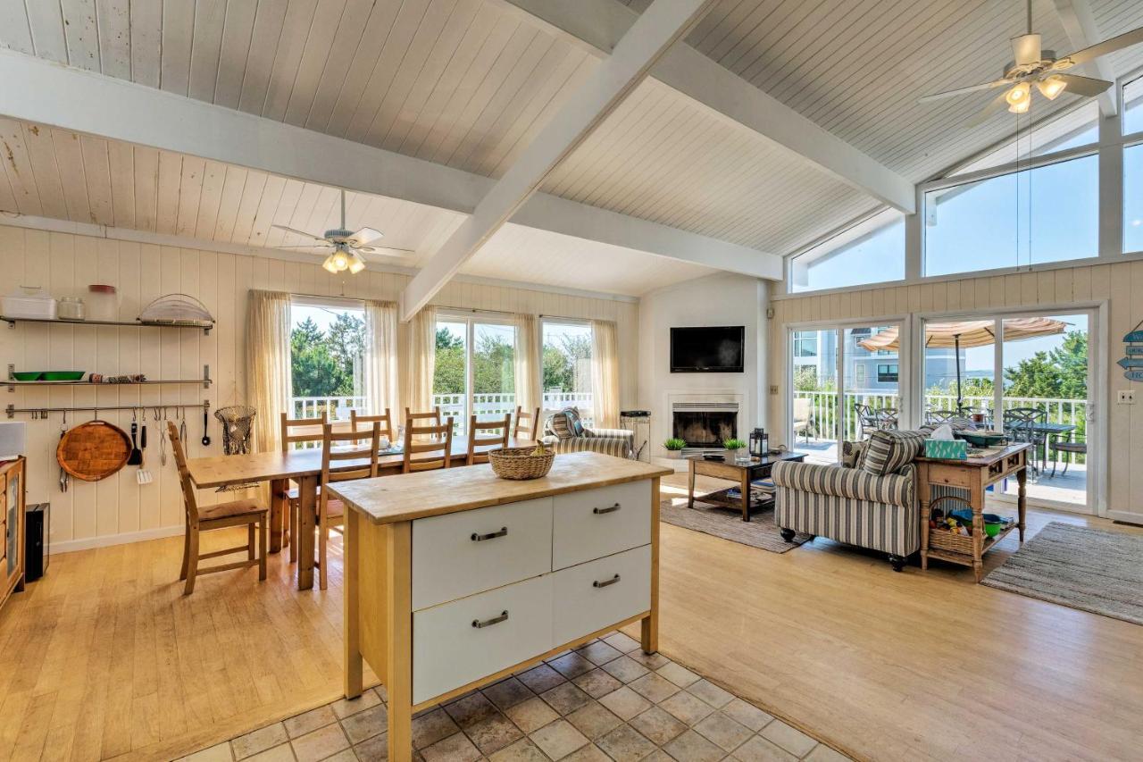 Westhampton Beach Home With Deck And Ocean Views! المظهر الخارجي الصورة